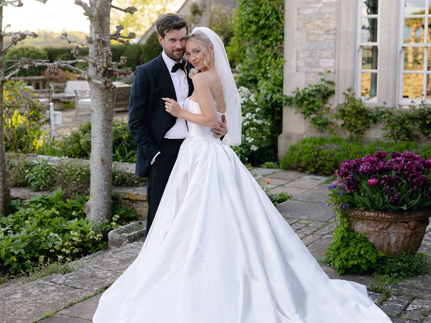 حفل زفاف جاك وايتهول Jack Whitehall وروكسي هورنر Roxy Horner
