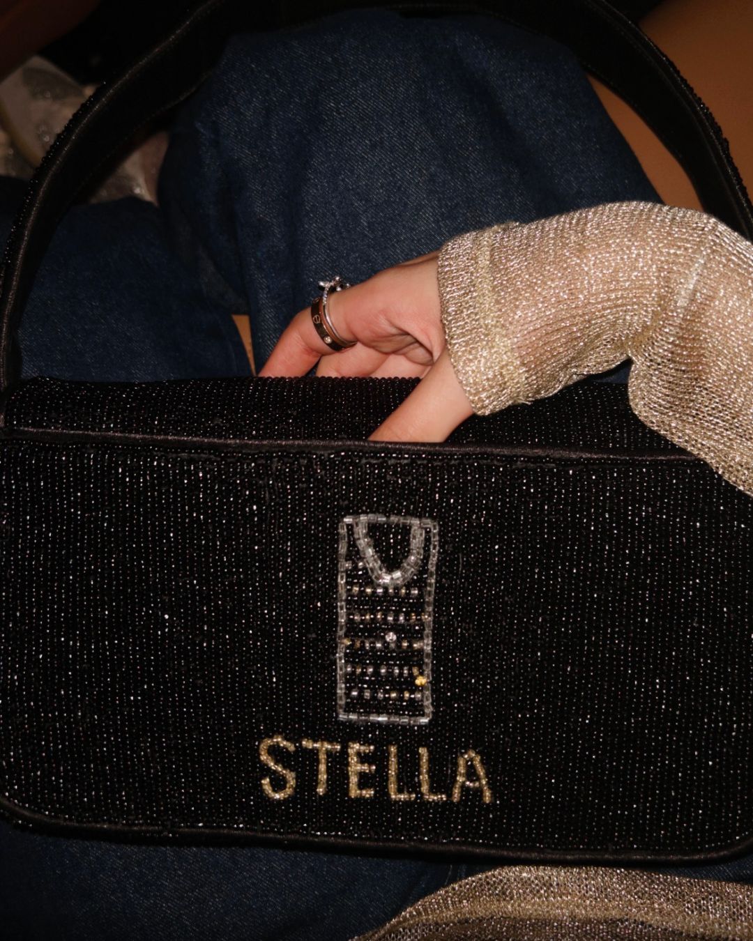 حقيبة من ستيلا إهداء للرياض