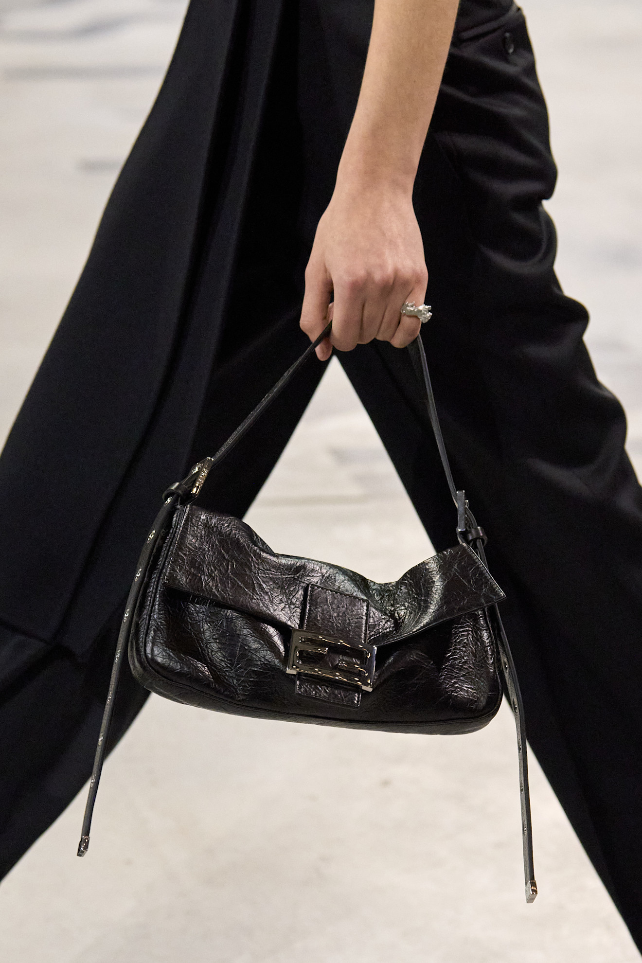 حقيبة Baguette من Fendi من مجموعة الأزياء الجاهزة لخريف وشتاء 2026