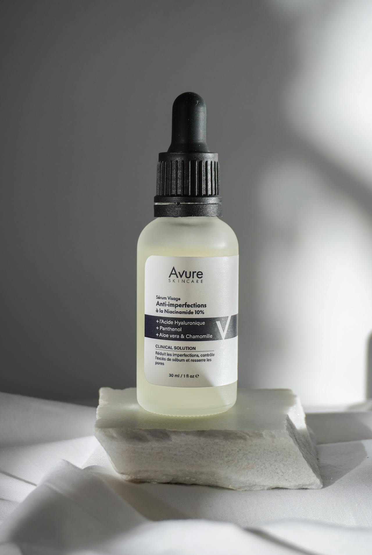 حمض الهيالورونيك لبشرة متألقة حسب نوعها مدى الحياة