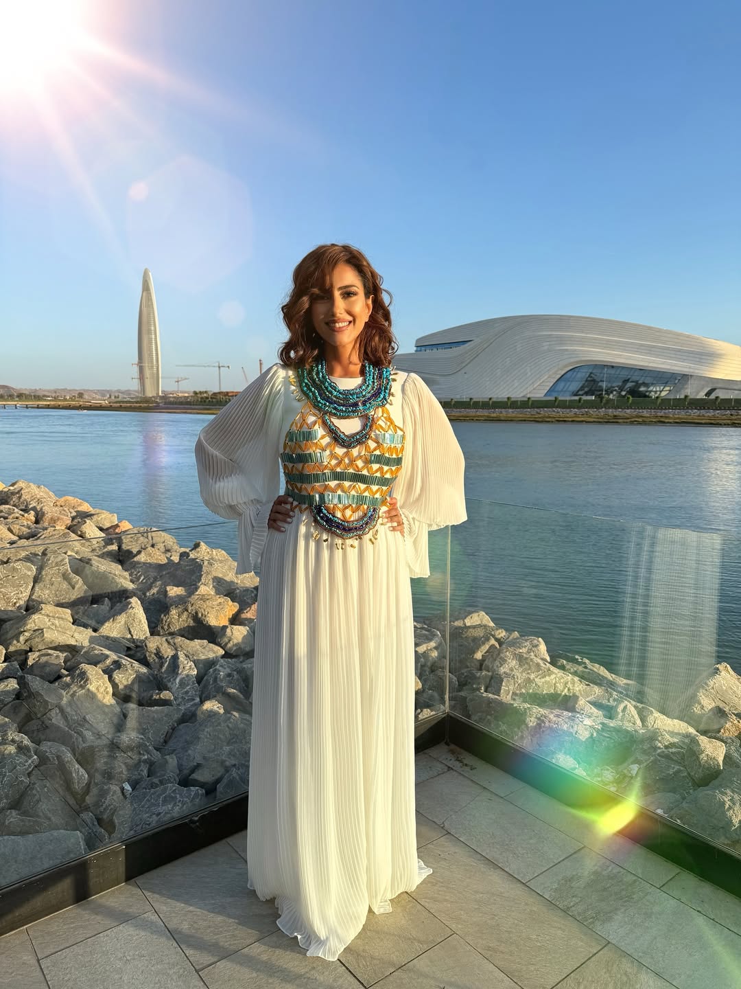 حنان مطاوع أمام نهر أبي رقراق