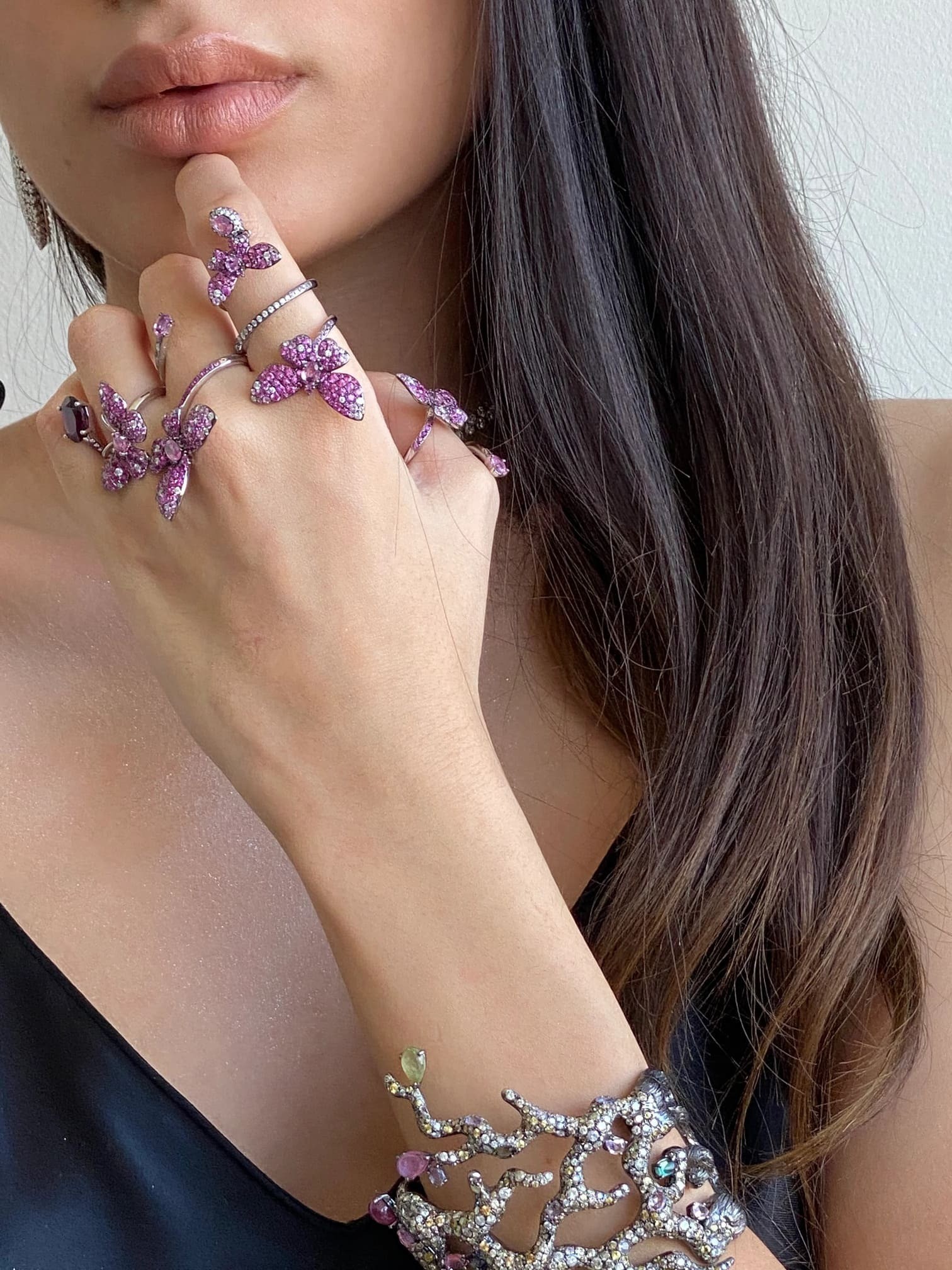 خاتم فراشة من الياقوت الوردي من دار Stefere