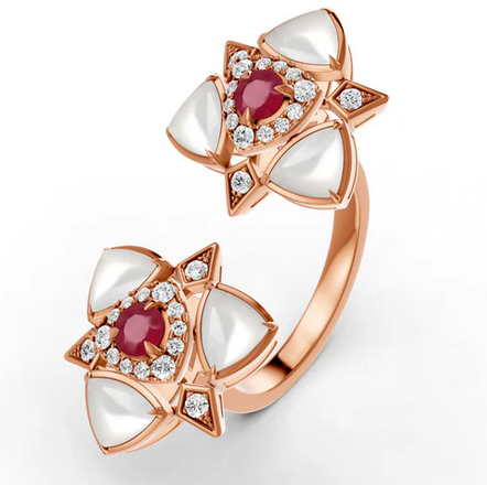 خاتم مرصع بحجر الياقوت من lamarquisejewellery