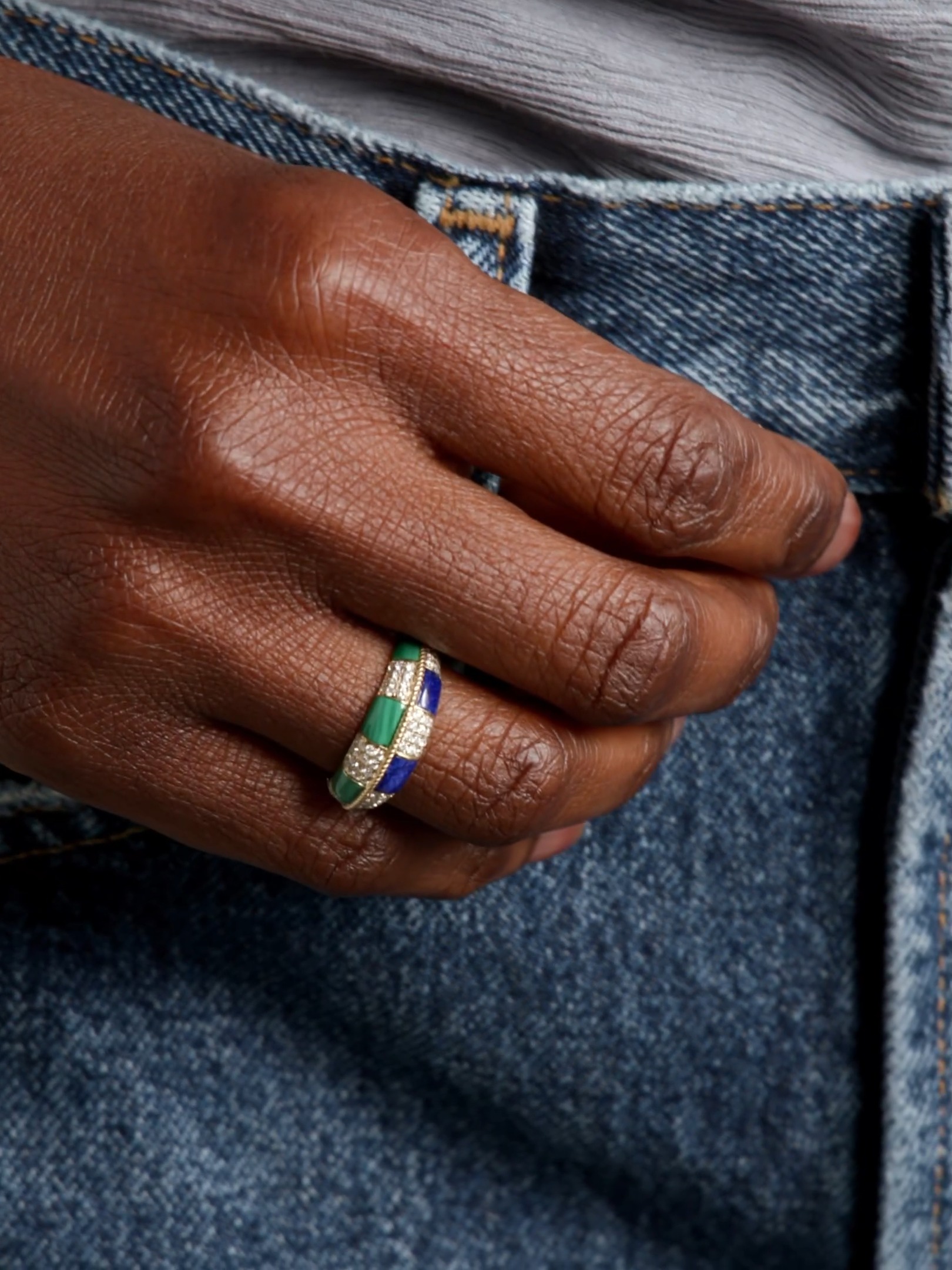 خاتم Alliance من  Yvonne Léon