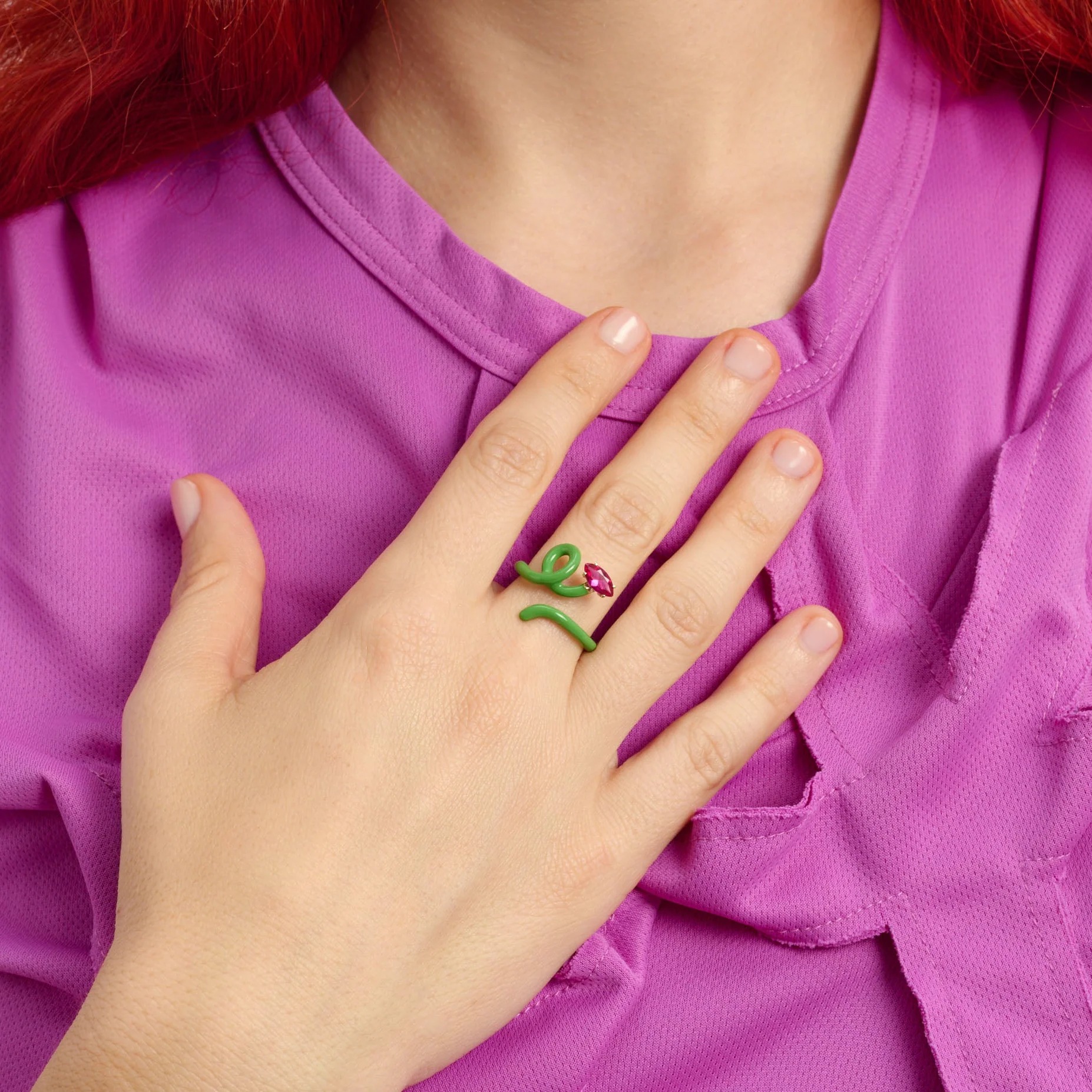 خاتم Baby Vine Ring من Bea Bongiasca