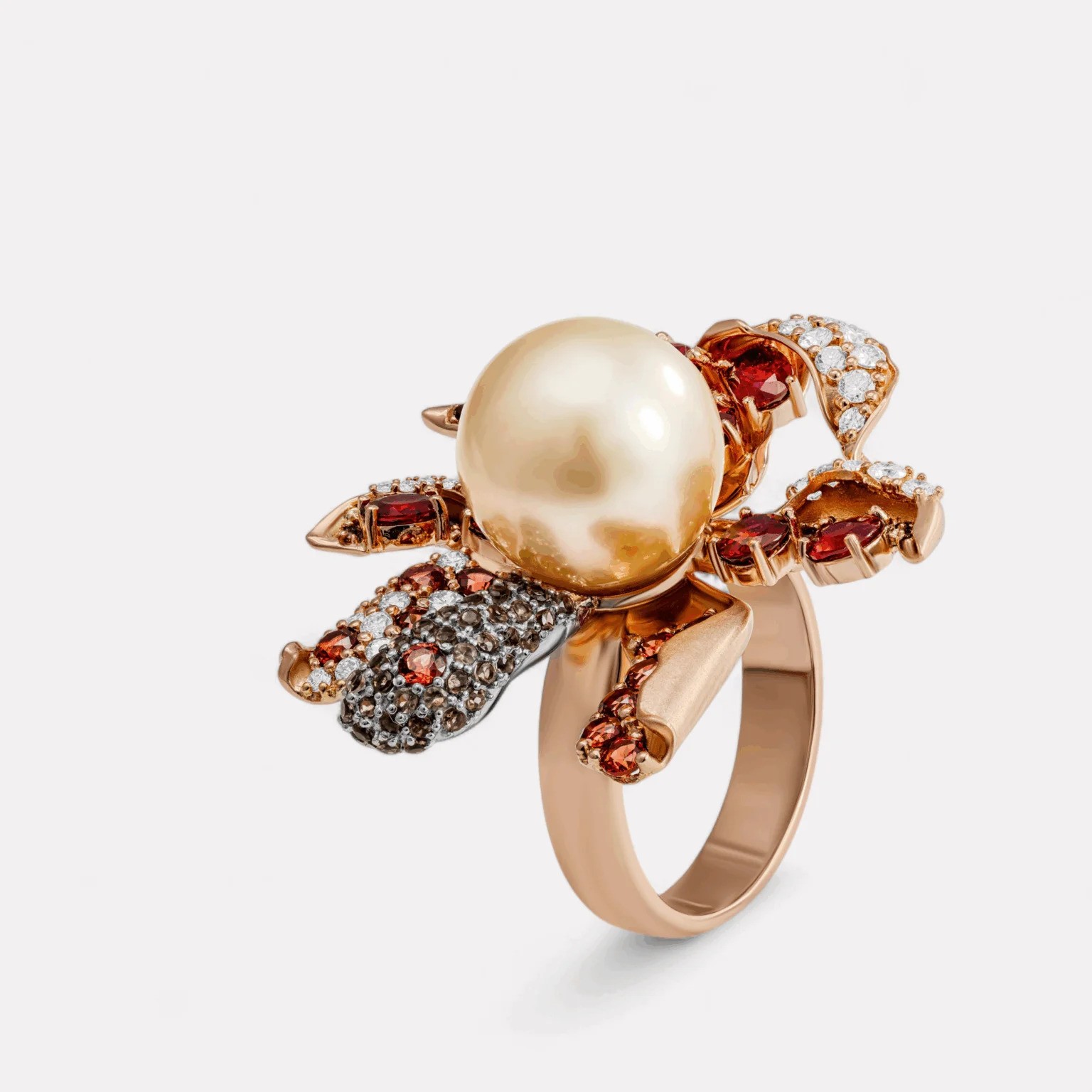 خاتم EMBER   من  Mariyeh Ghelichkhani