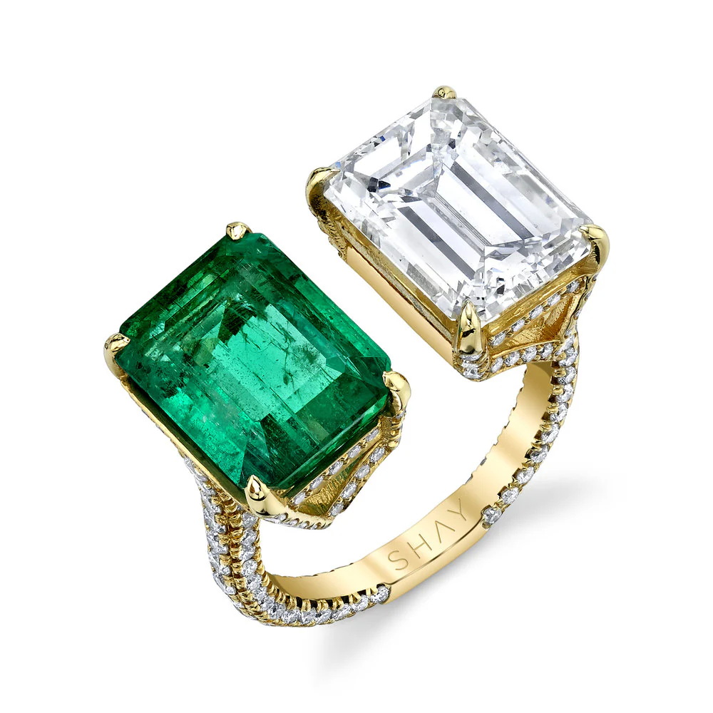 خاتم EMERALD CUT TWIN من SHAY