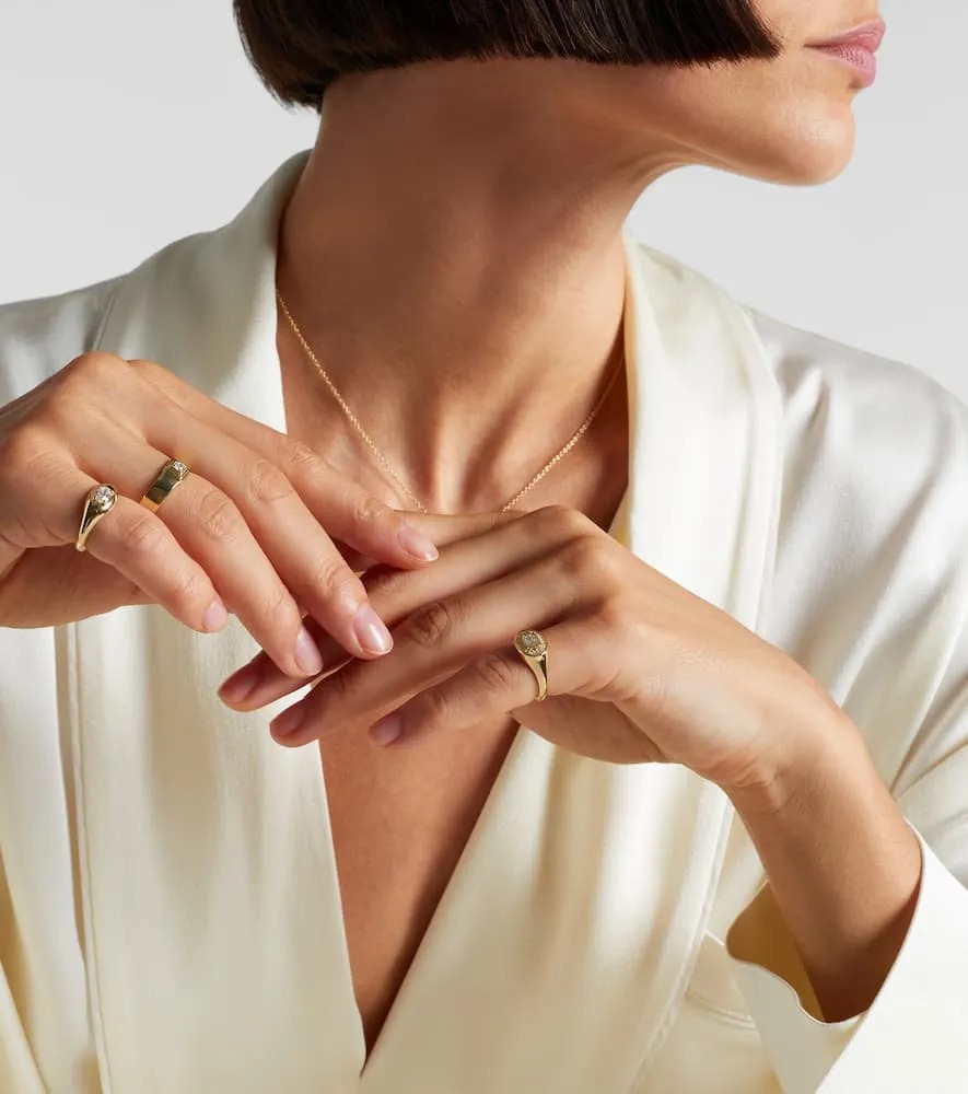 خاتم Essential Splurge Pinky من Stone And Strand