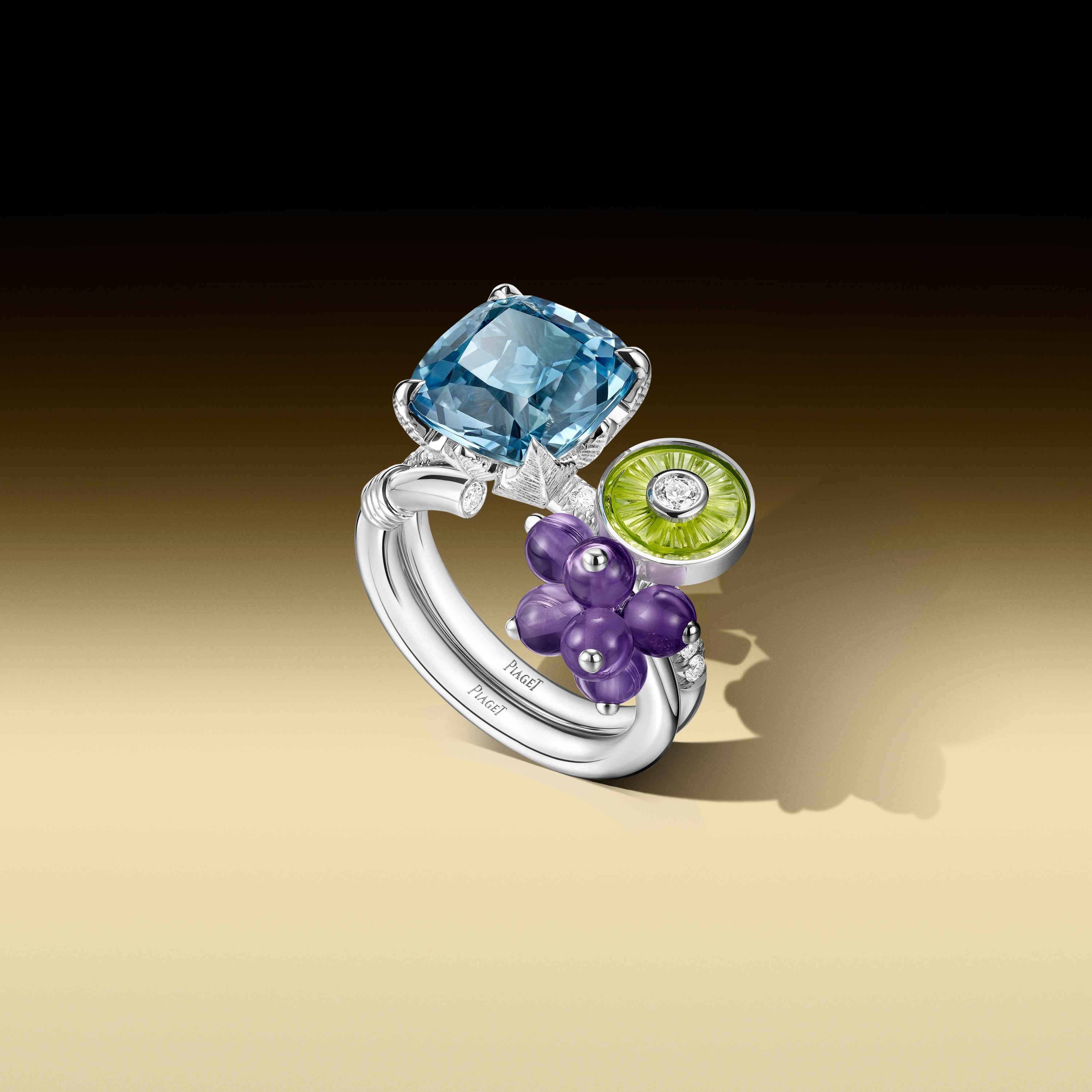 خاتم Frosted Azur من مجموعة Piaget Cocktail بتشطيب الروديوم.