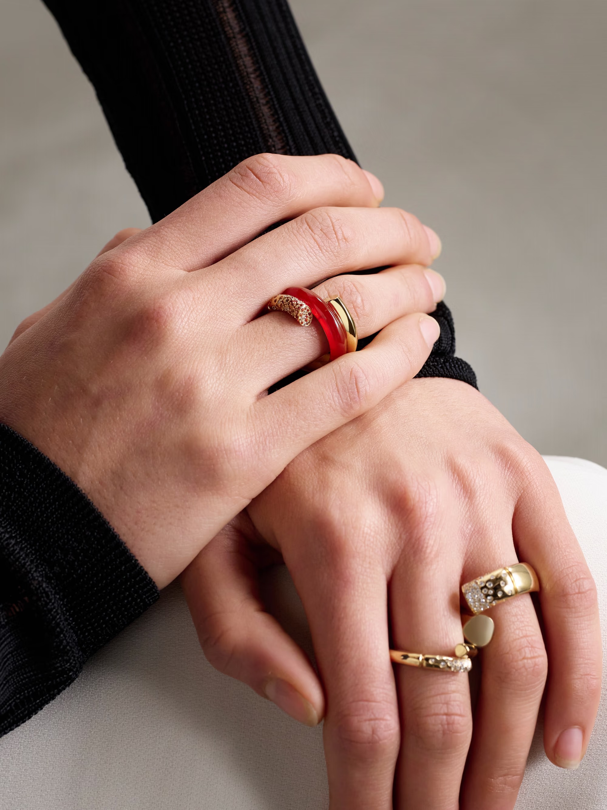 خاتم Oera Coil من TABAYER