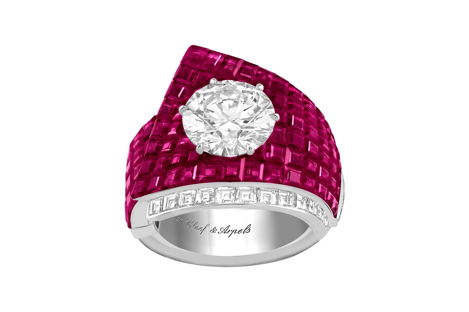 خاتم Satin Mystérieux من فان كليف أند آربلز Van Cleef & Arpels