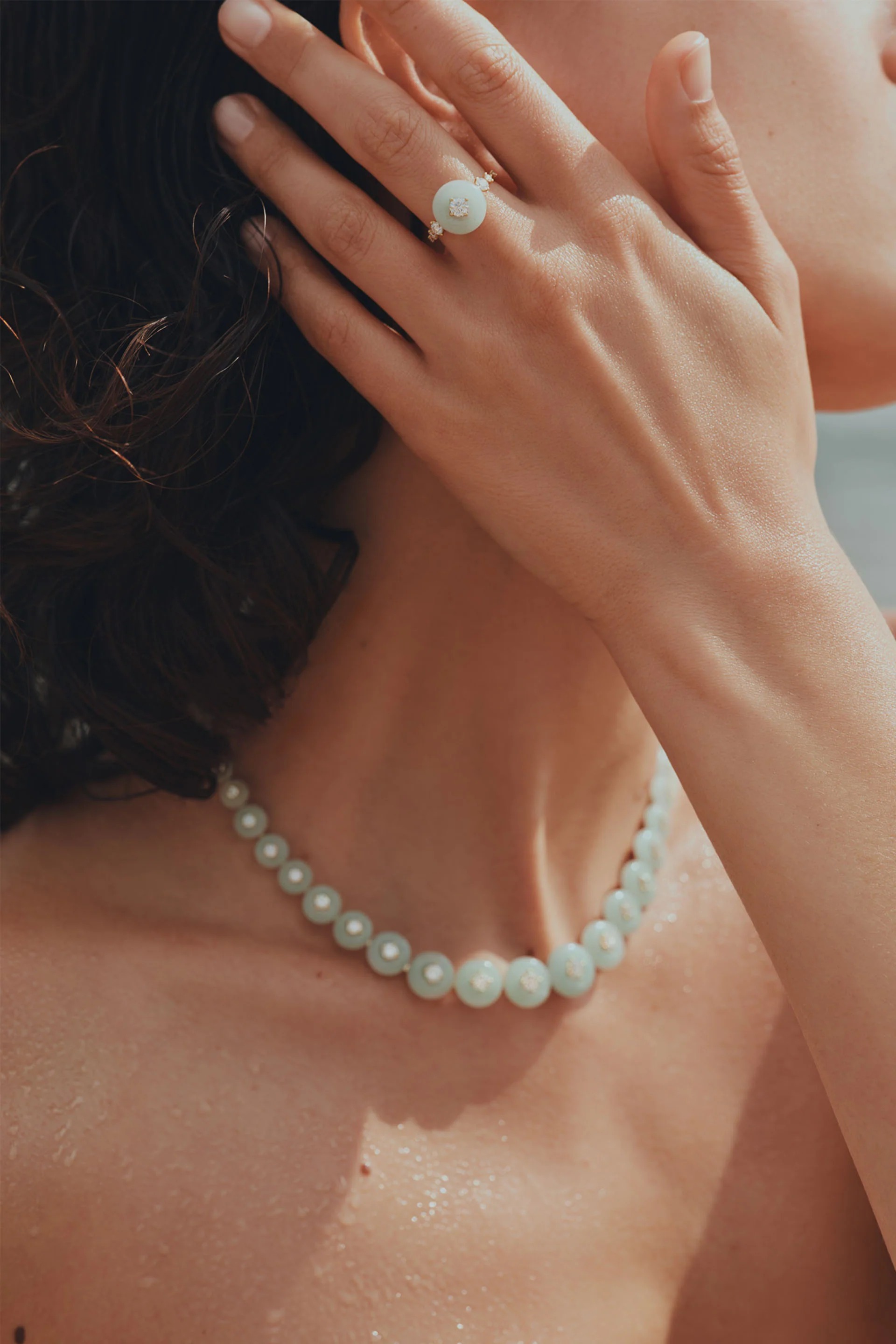 خاتم Surrounding من   Fernando Jorge