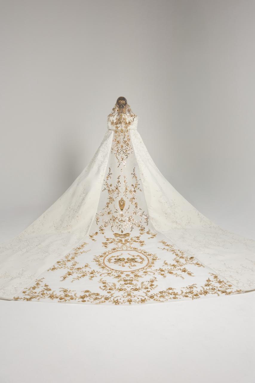 خامات الكريب الفاخر تزين عروس كش ملك