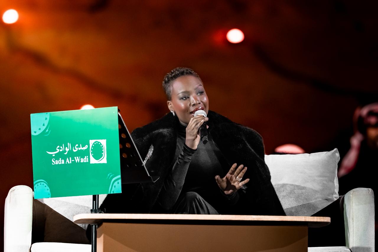خديجة معاذ تبهر الحضور بتجليّات صوتها على مسرح صدى الوادي.