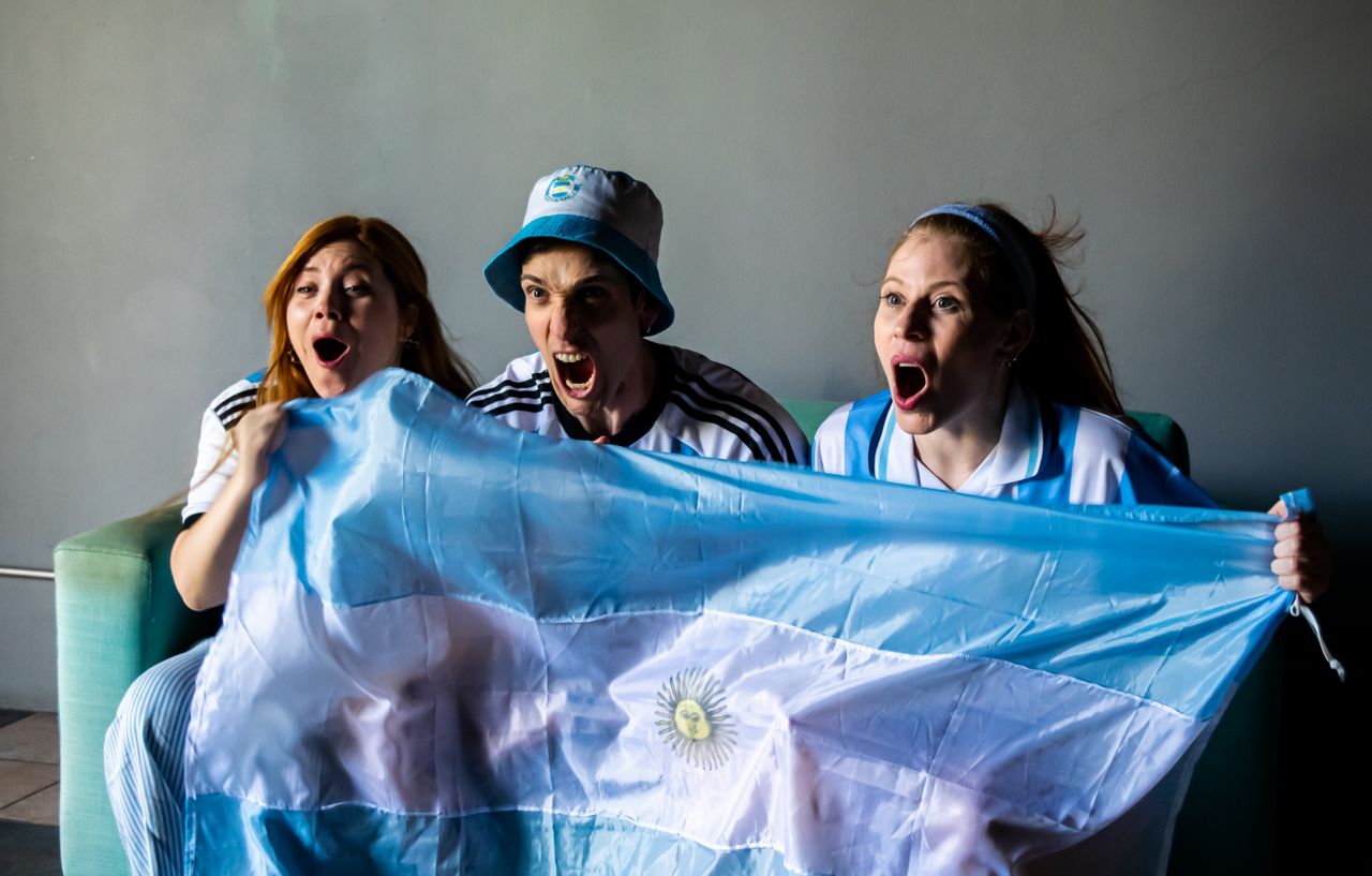 خطة عملية لاستمتاع بمشاهدة مباريات كأس العالم 2026 من دون توتر و للحفاظ على صحتك وجمالكِ