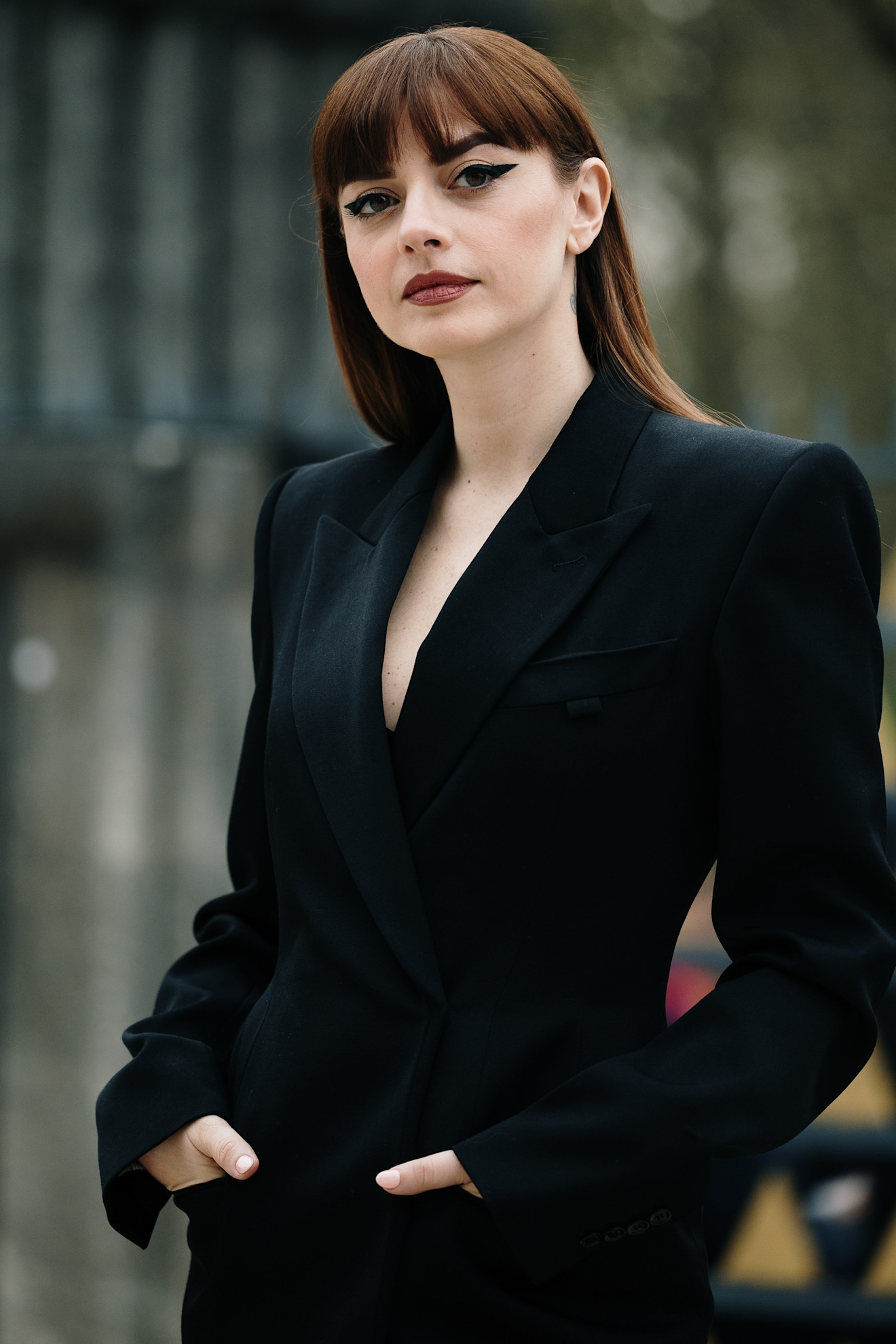 خطوط الايلاينر السوداء  والعريضة