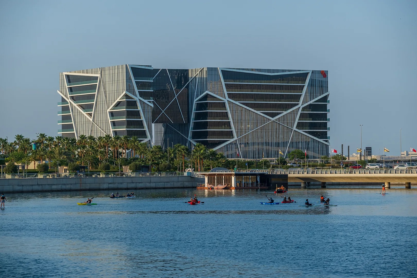 خليج البحرين من أهم وجهات عيد الفطر.jpg