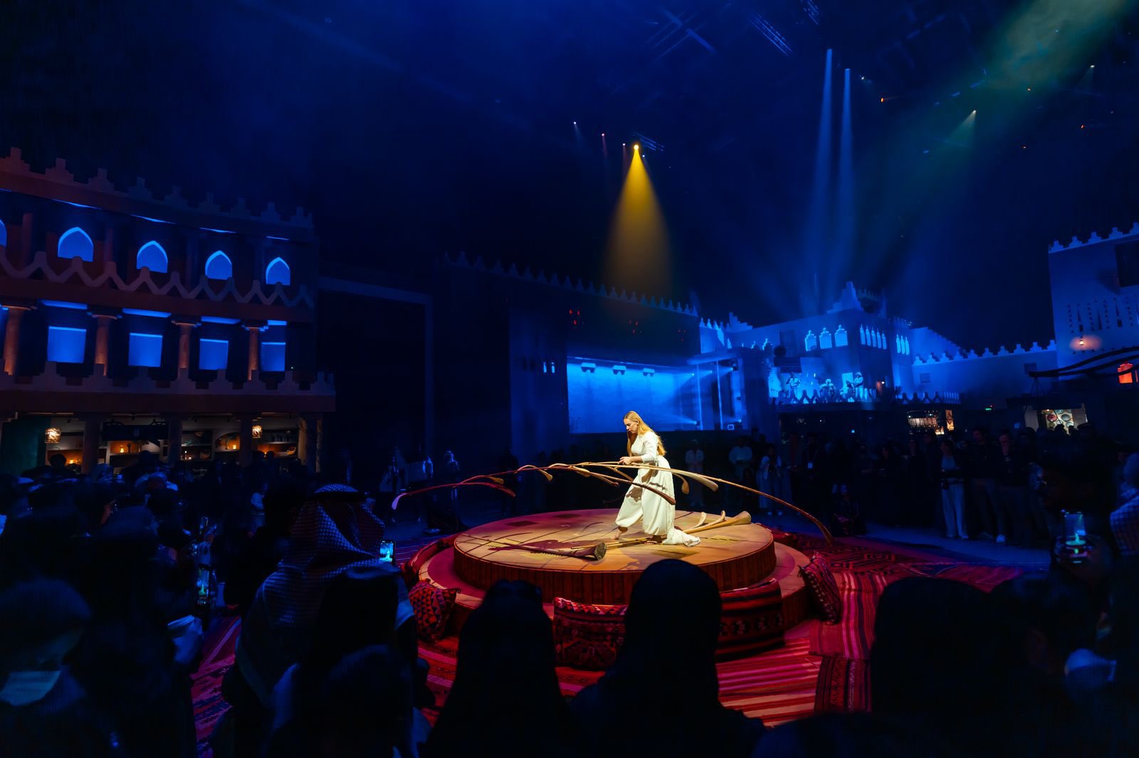 خيال السوق.. مزيج ساحر من التراث والإبداع يجذب زوار موسم الدرعية