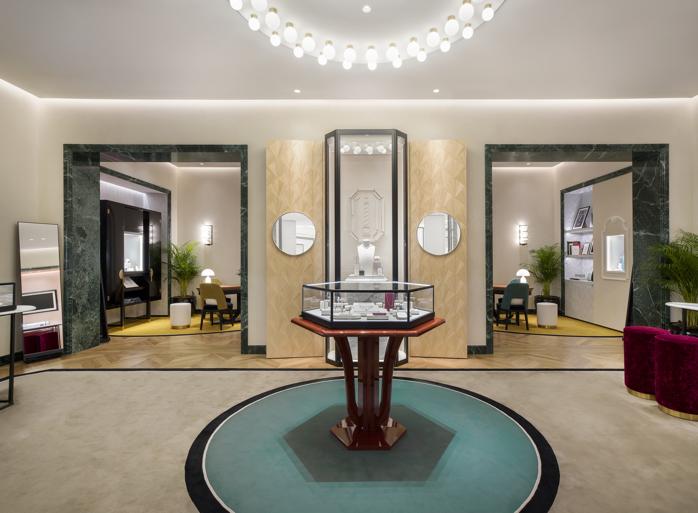 بوشرون توسّع حضورها في دولة الإمارات مع مجموعة الطاير