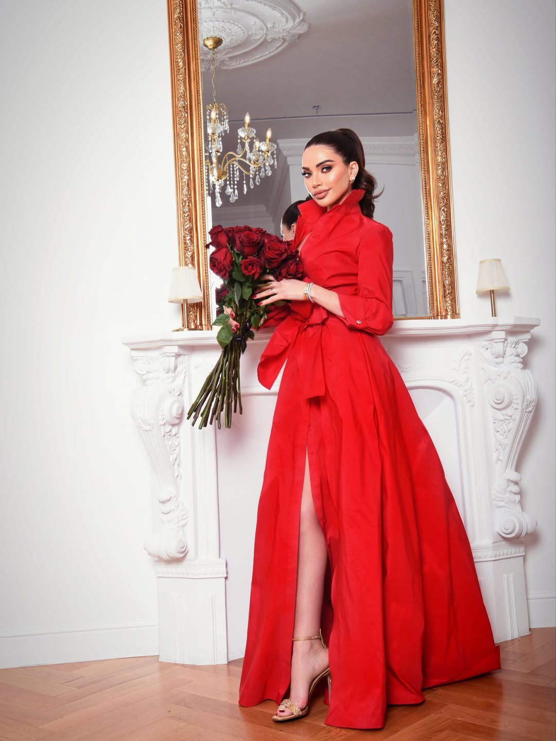 داليدا خليل بفستان طويل باللون الأحمر