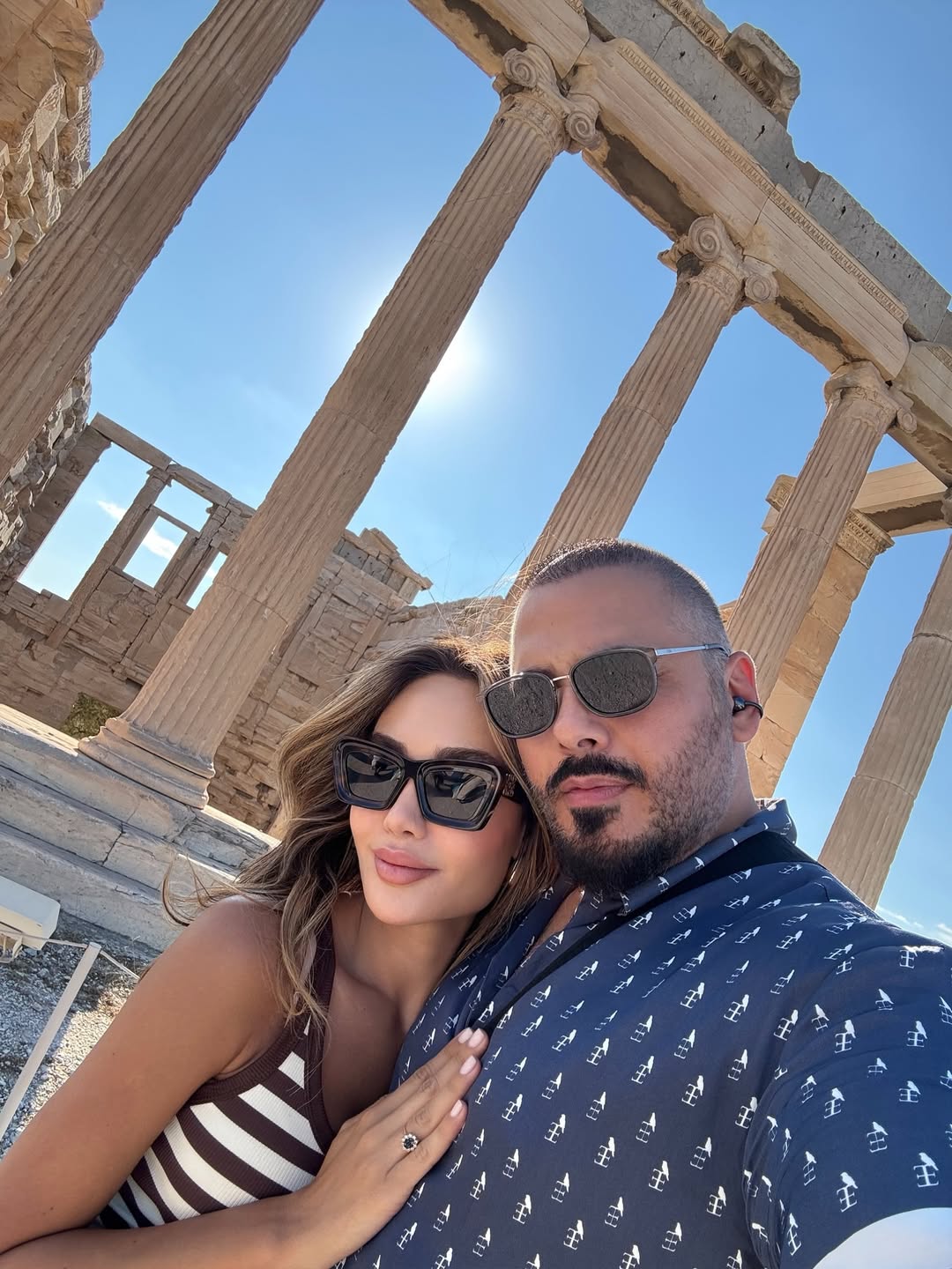 داليدا عياش أمام الأكروبوليس والبارثينون