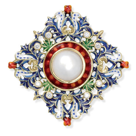 دبوس بروش لؤلؤ Empress Irene من Cassandra Goad