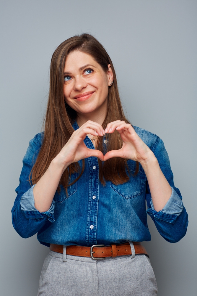 دراسة تكشف الأسباب الخفية للنوبات القلبية لدى النساء الأصغر سنًا، - رئيسية