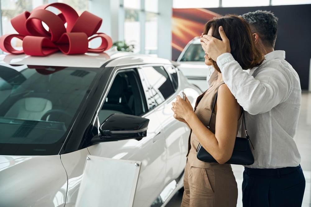 دراسة تكشف كيف تؤثر العاطفة على قرارات الرجل المالية