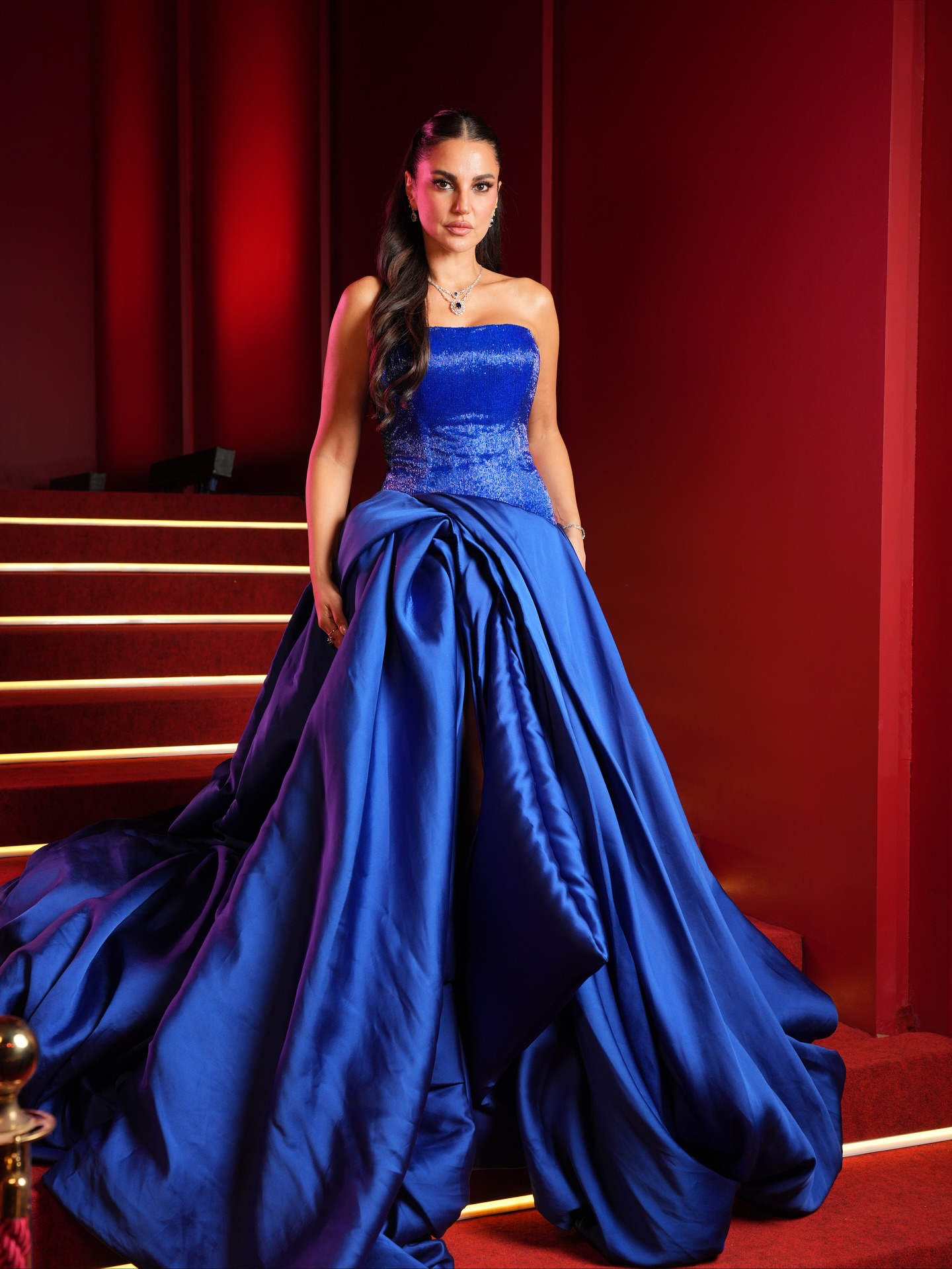 دُرّة… الأزرق الملكي بتوقيعها الخاص