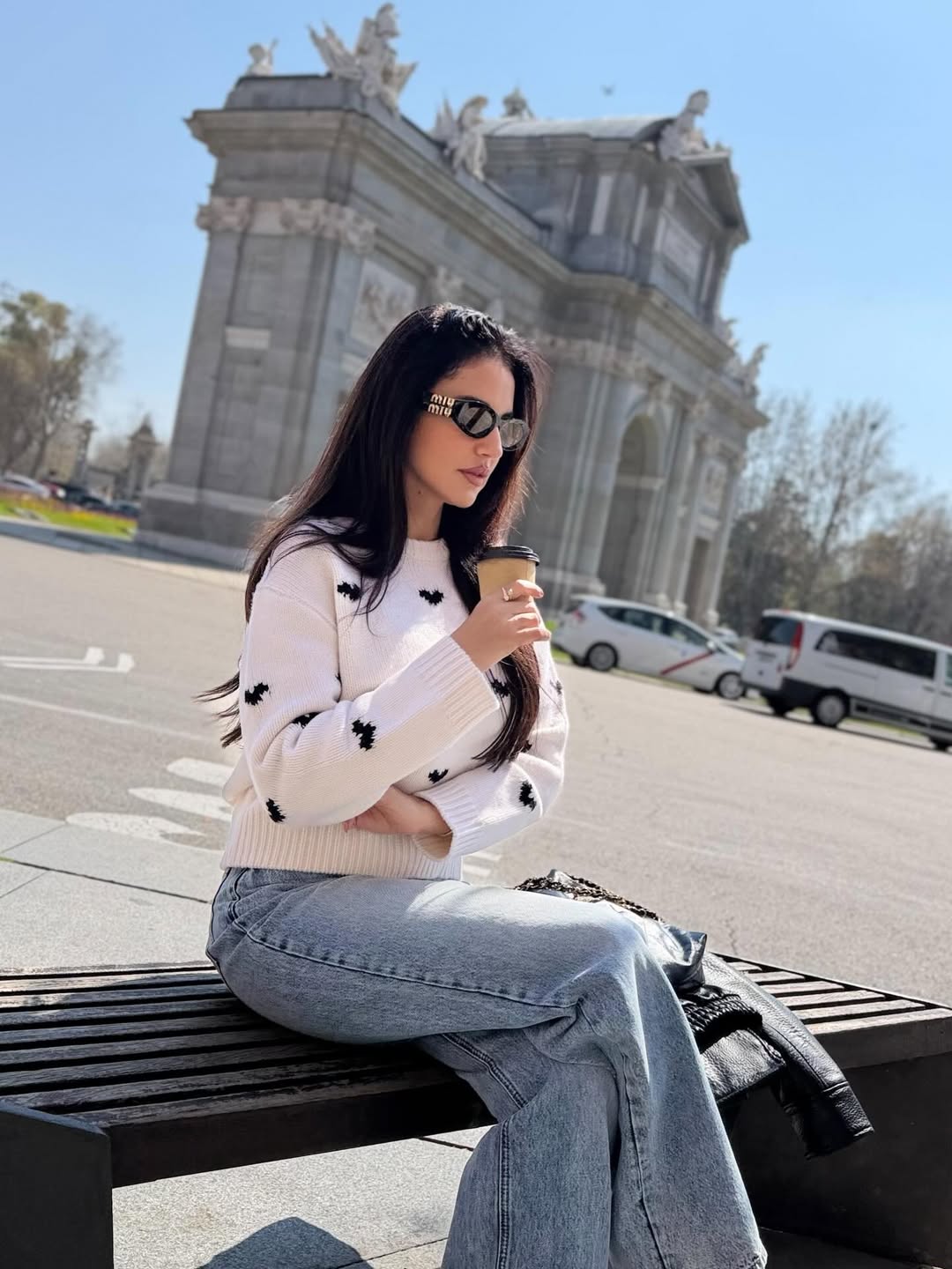 درة تستمتع بالأجواء الدافئة في مدريد