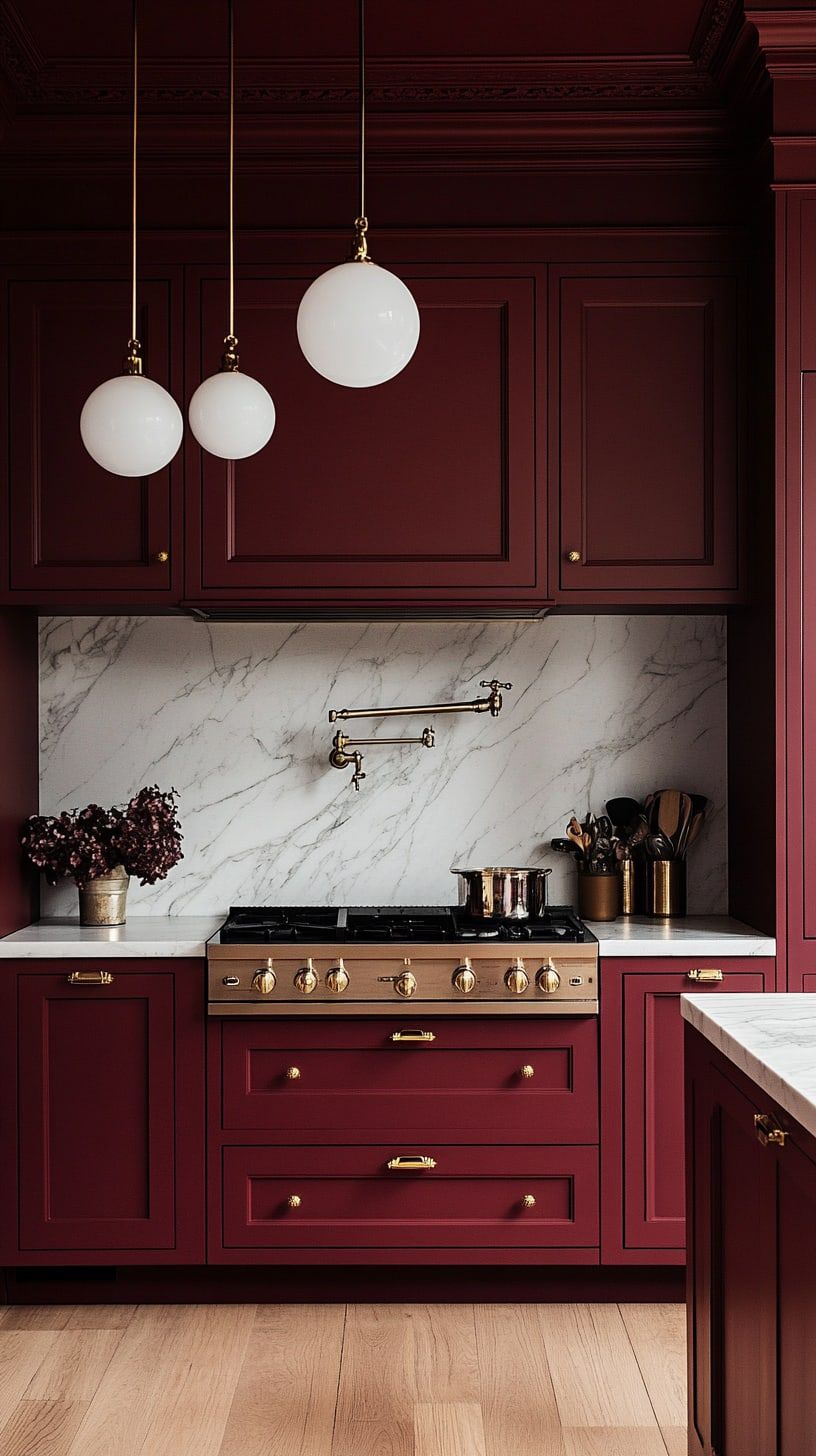 درجة الأحمر العميق من أجمل درجات العقيق التي بمكن اختيارها لخزائن المطبخ المميز