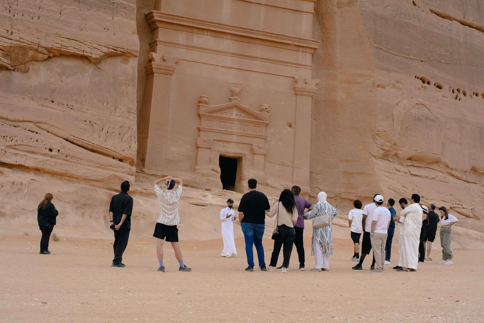 دعوة للمشاركة في النسخ الرابعة من جائزة العلا للتصميم 2025 وديزايناثون العلا