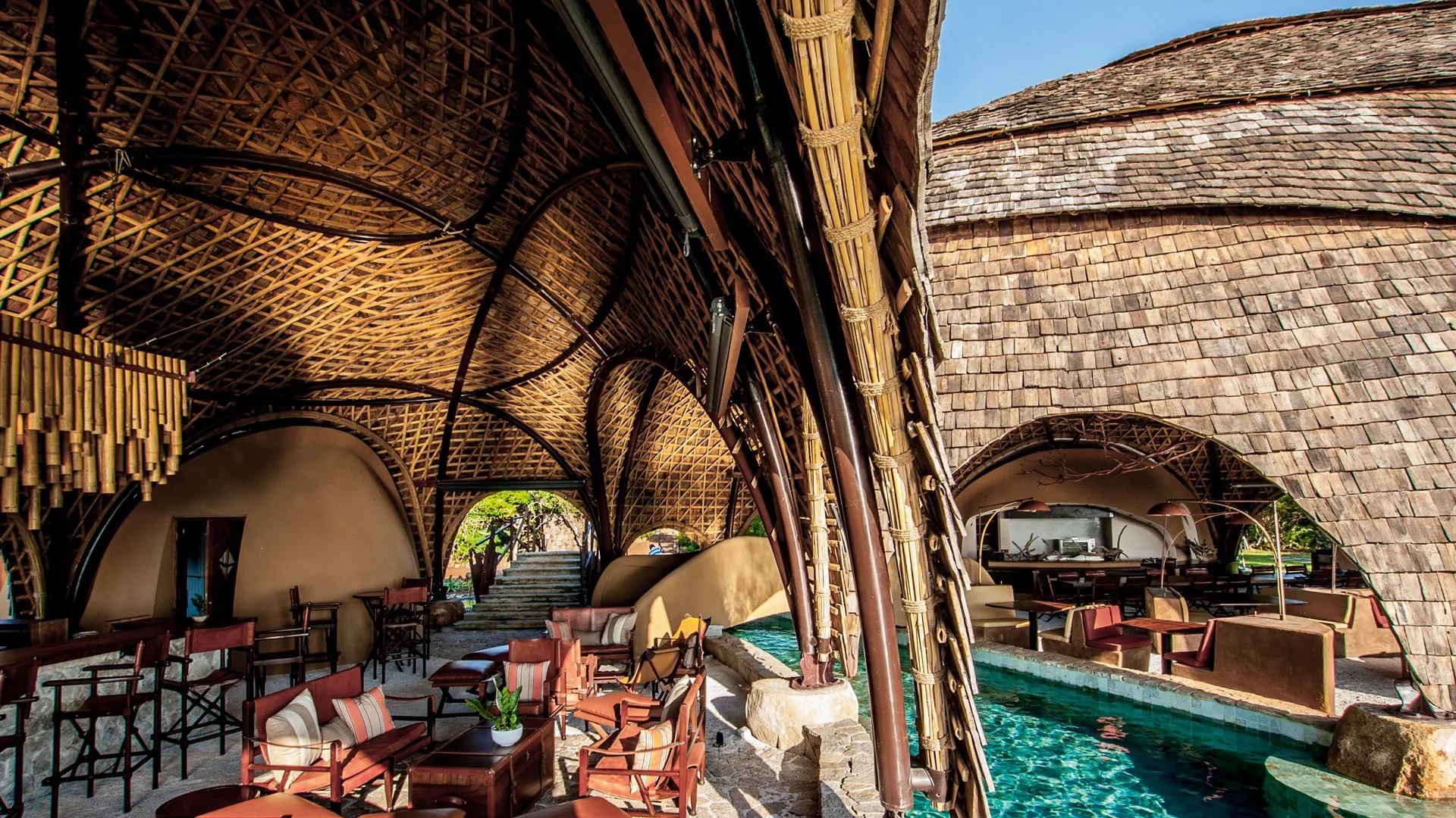 دليل الإقامة والمطاعم الفاخرة والأصيلة