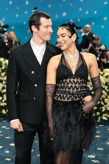 دوا ليبا Dua Lipa وكالوم تيرنر Callum Turner