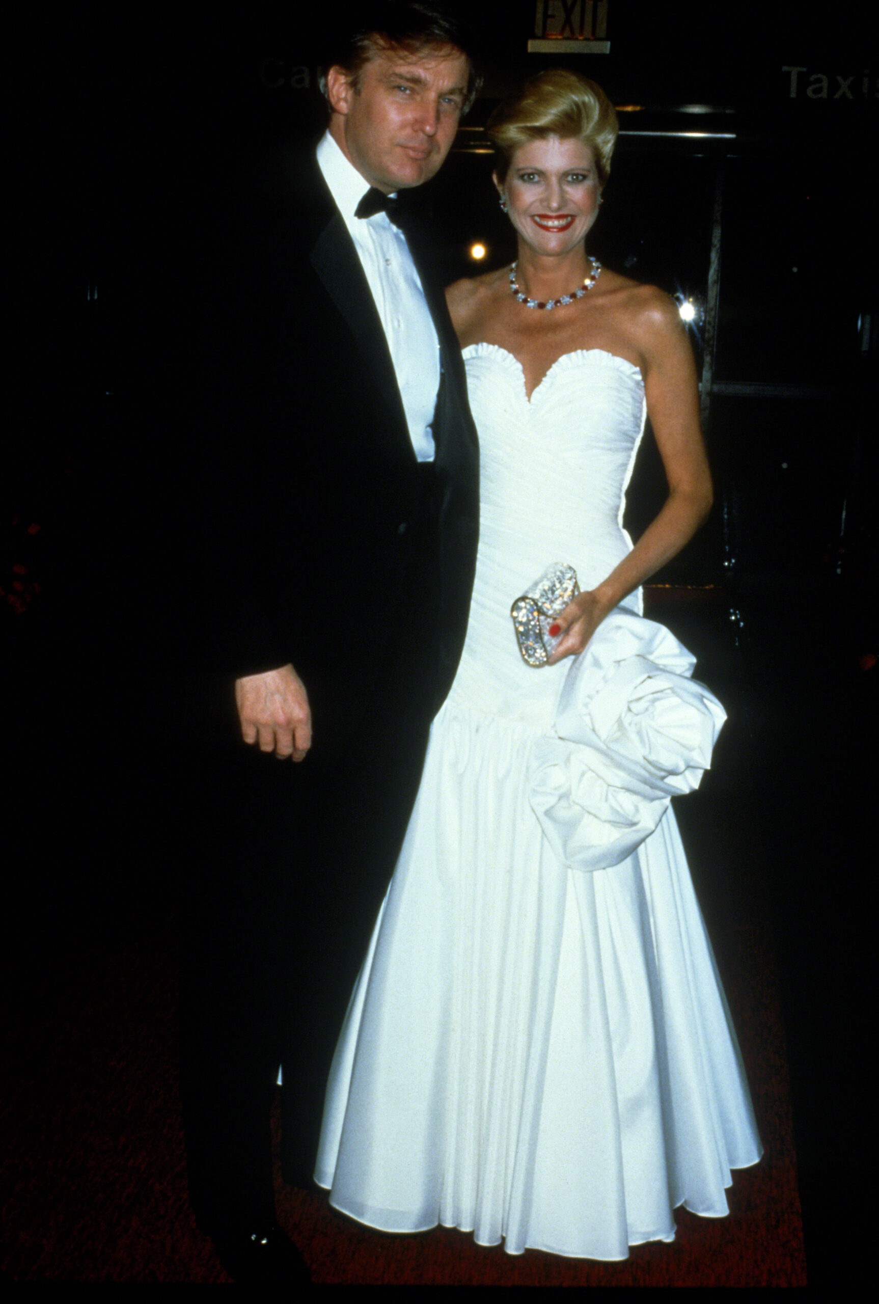 دونالد ترامب Donald Trump وإيفانا زيلنيتشكوفا Ivana Zelníčková