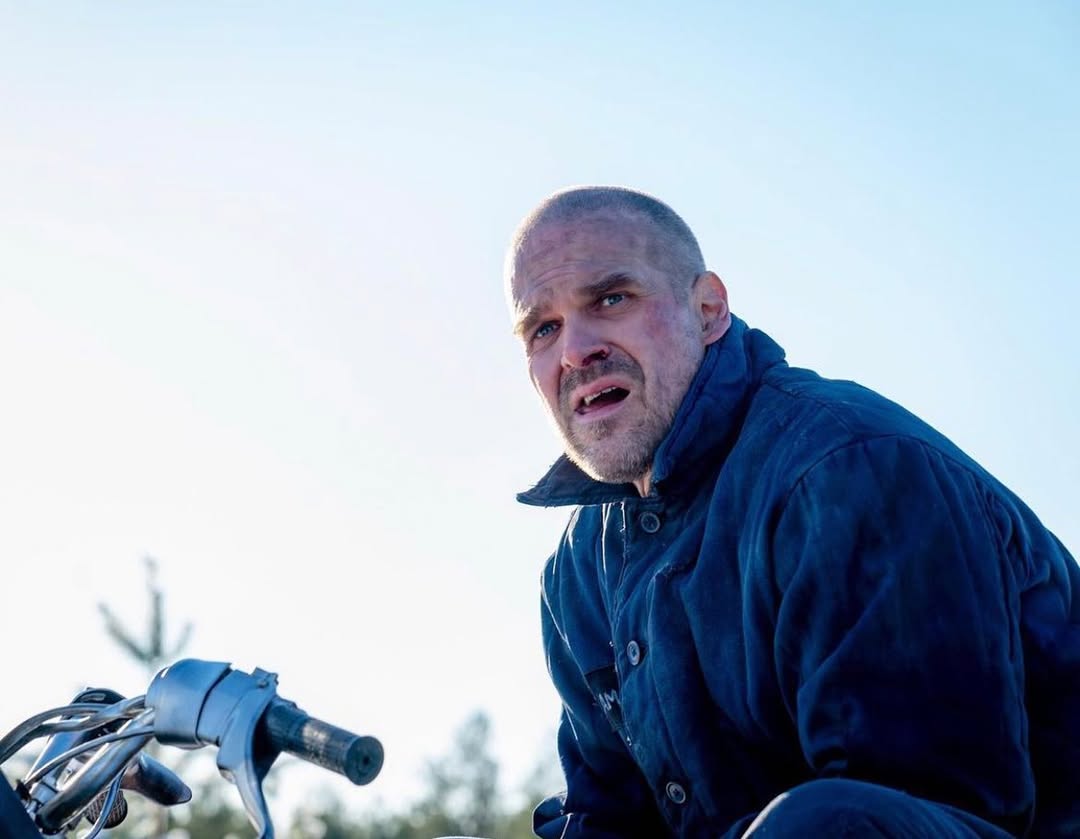 ديفيد هاربر بين الإنتاج والتمثيل