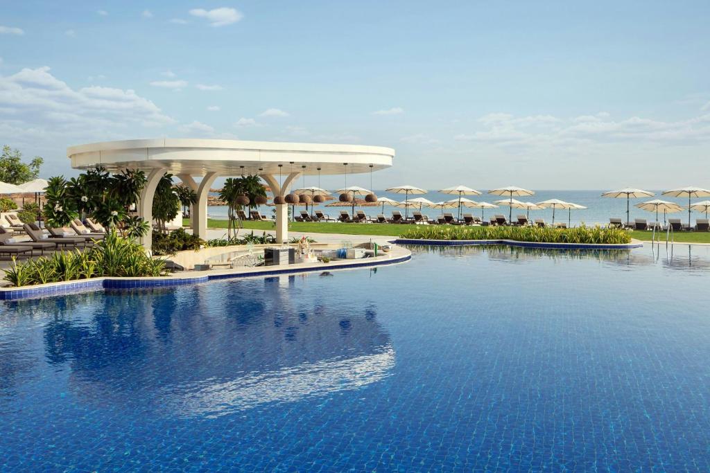 ذا سانت ريجيس الموج مسقط The St. Regis Al Mouj Muscat Resort