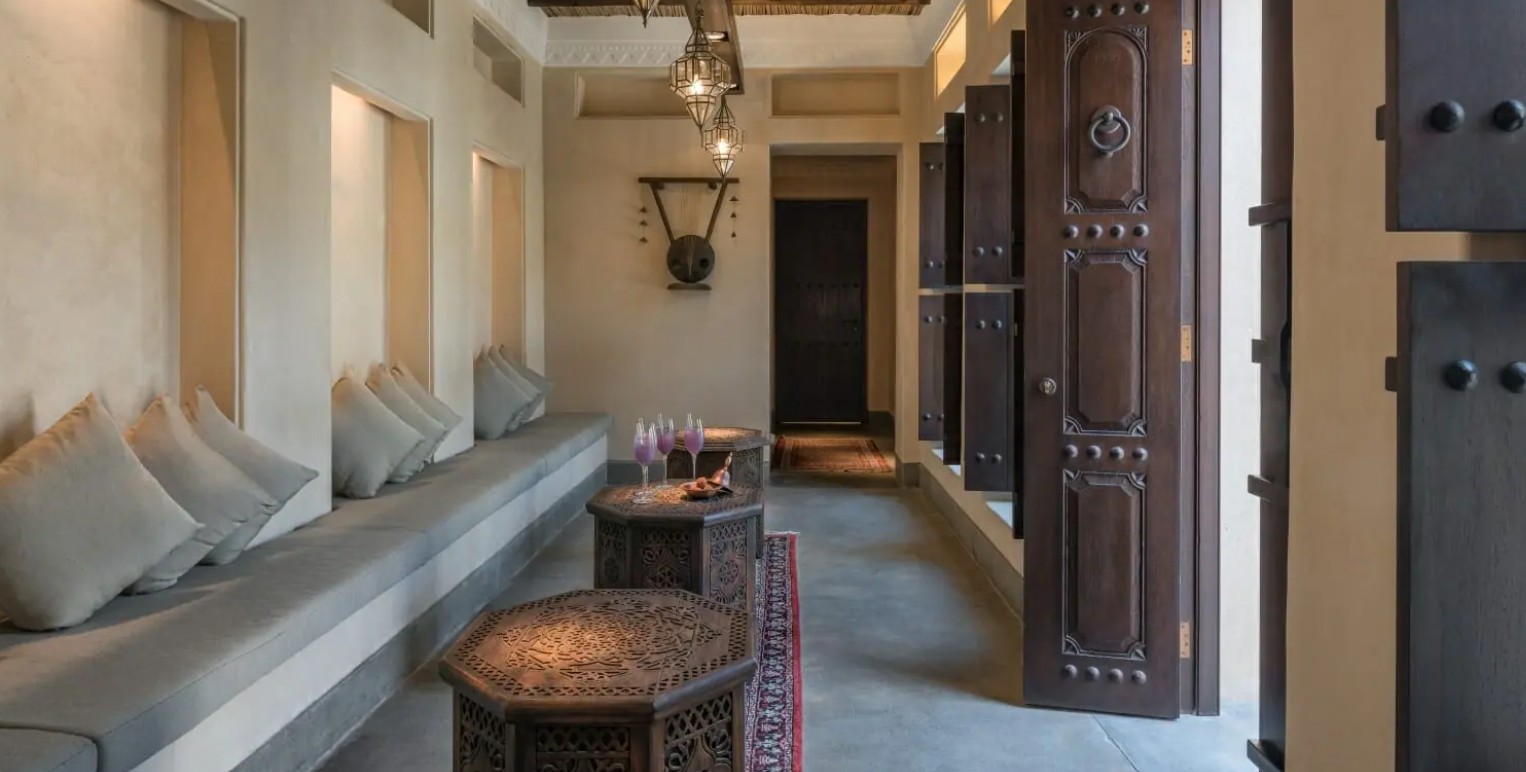 رائحة الزمن الجميل تفوح في الأفق في فندق شيدي البيت، الشارقة