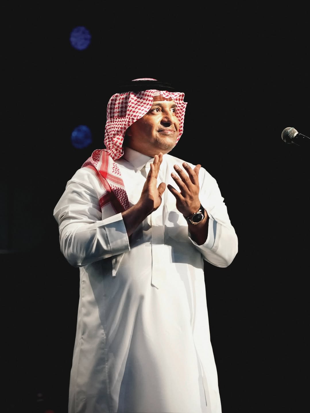 راشد الماجد يشعل حفله الثاني في أبو ظبي