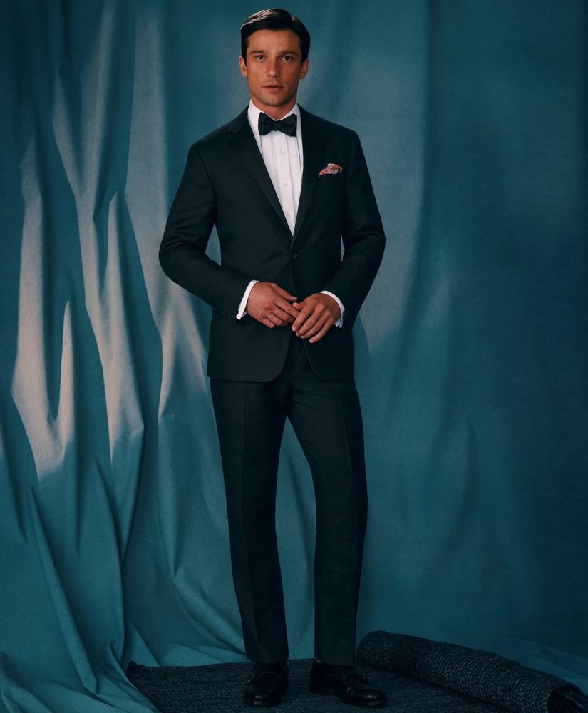 ربطة الفراشة من Brooks Brothers