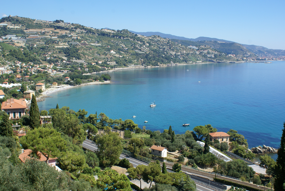 رحلات القطار من كان إلى فينتيميليا Cannes to Ventimiglia، فرنسا وإيطاليا