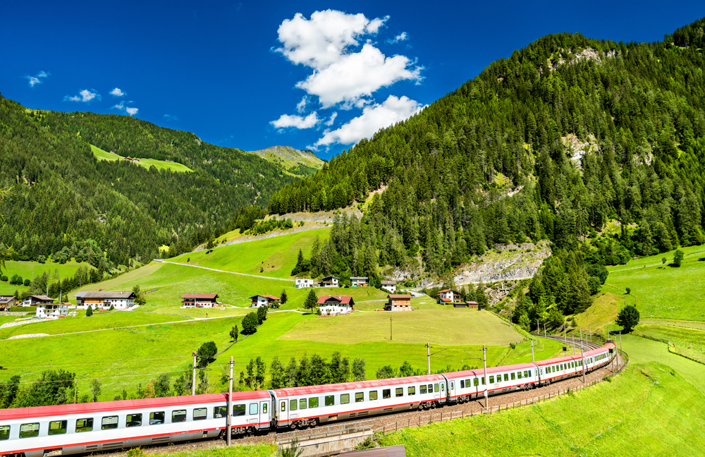 رحلات قطار سكك حديد برينر Brenner Railway، ألمانيا، النمسا، وإيطاليا