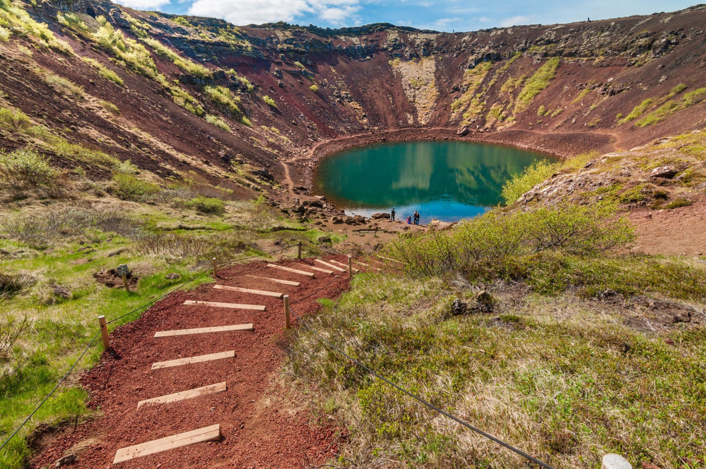 رحلة إلى فوهة بركان كيريو Kerid Crater