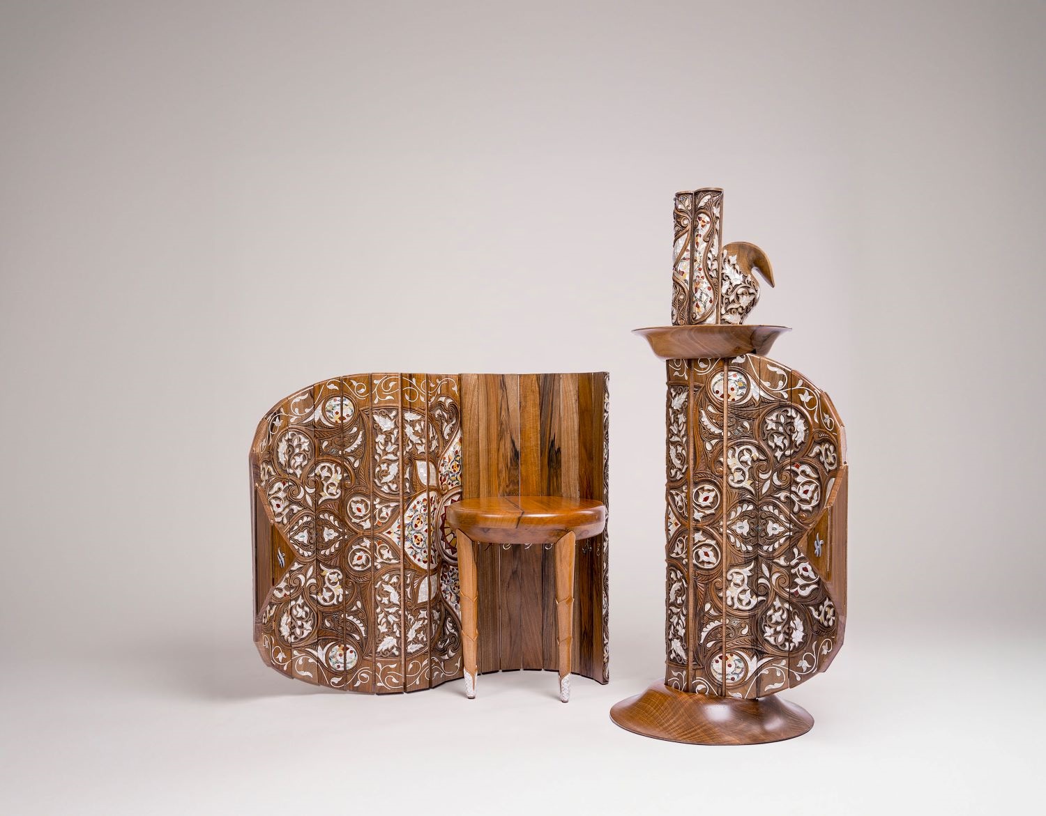 رحلة المهندسة غادة العمودي لتصميم مجموعة الخِمار  - الصورة الرئيسية