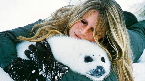 رحلة نجاح استثنائية للراحلة بريجيت باردو