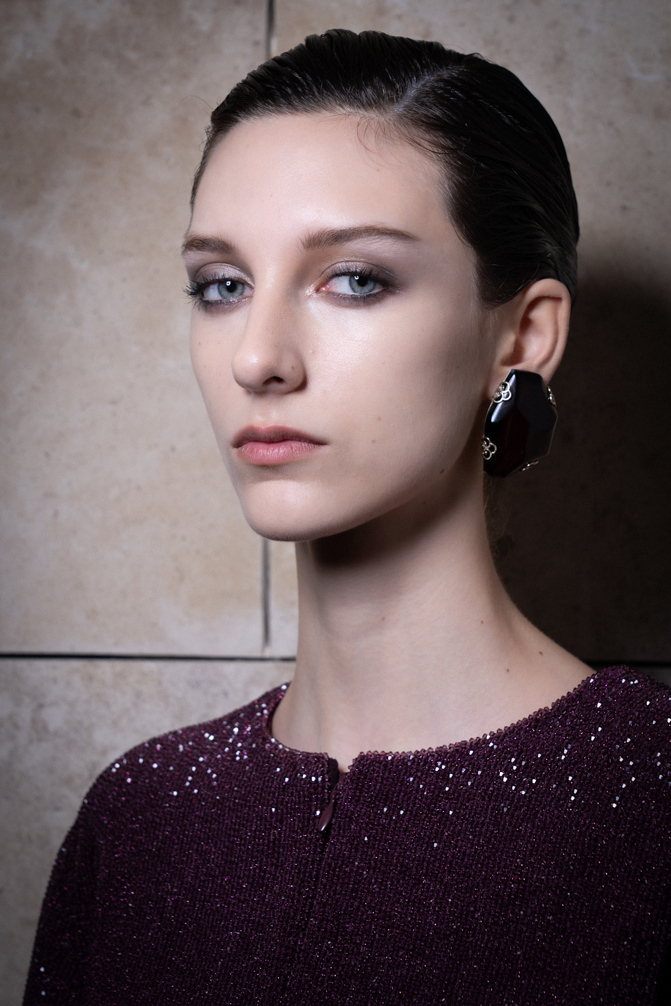رسمات المكياج البنفسجي المشرق من Giorgio Armani Prive