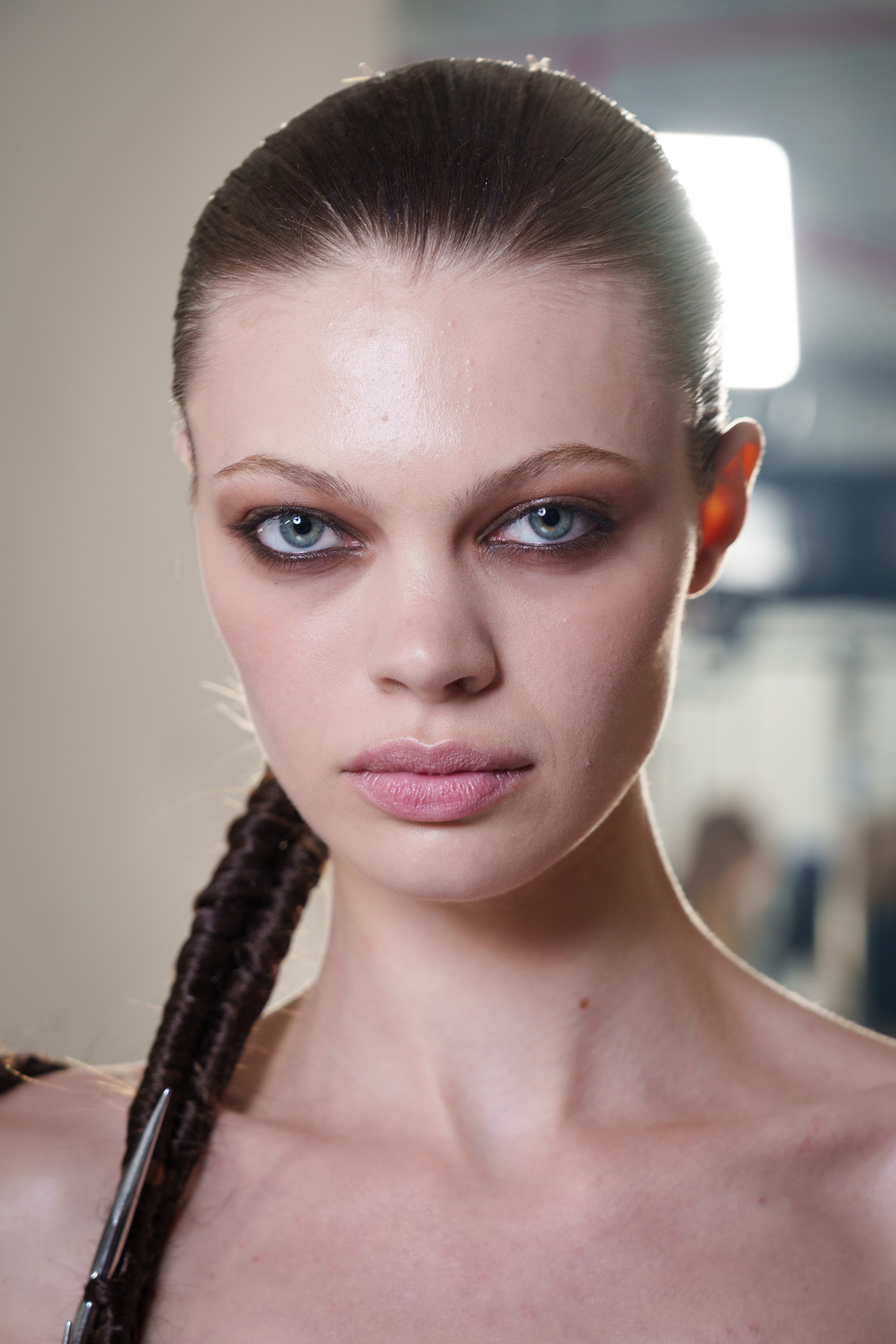 رسمات المكياج البني القوي لربيع 2026