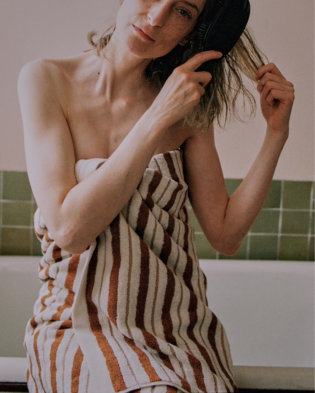 رشاة الشعر هاركلينيكن هير براش Hårklinikken Hair Brush من هاركلينيكن Hårklinikken (1)