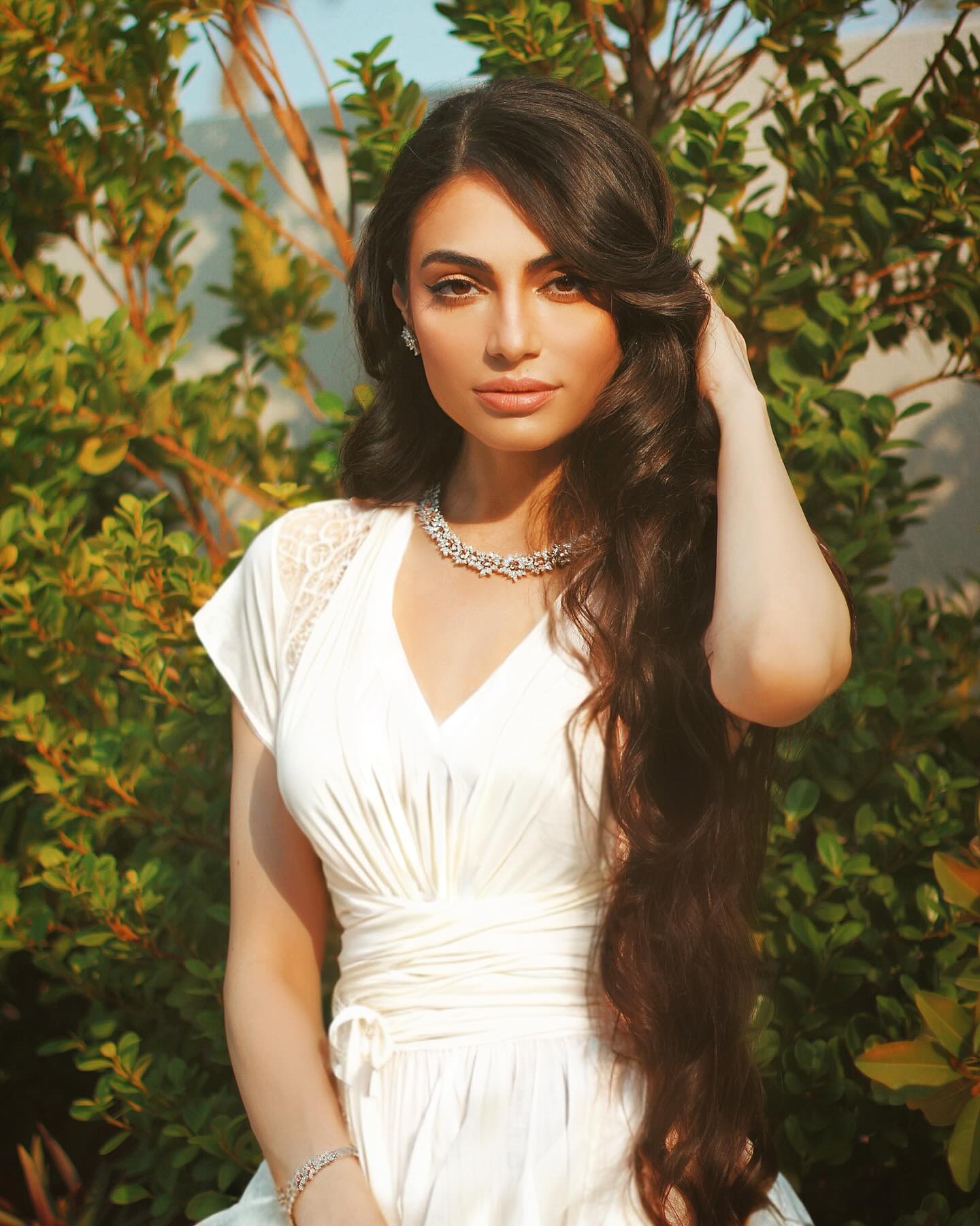 رفيعة الهاجسي بمجوهرات فارهة