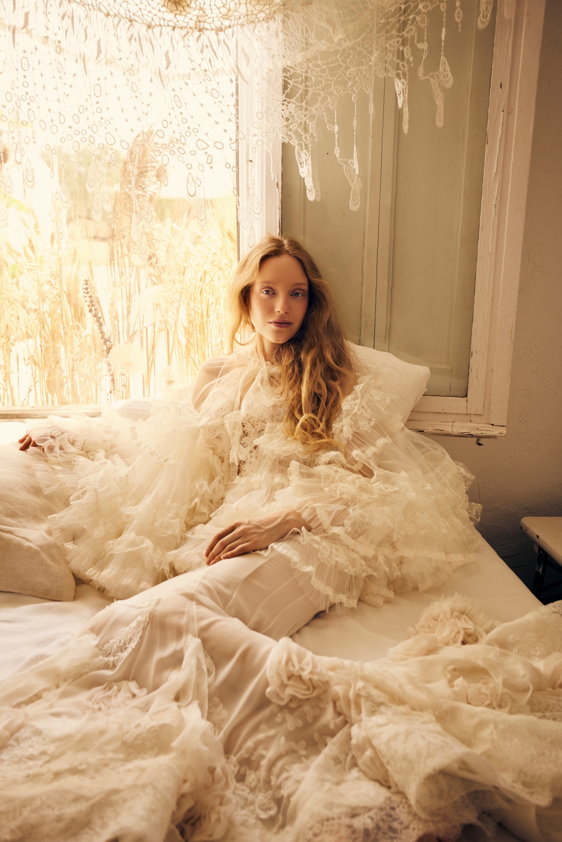 رومانسية فستان زفاف Yolan Cris